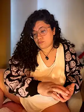 VanesssaMilf  online show from February 7, 1:37 pm