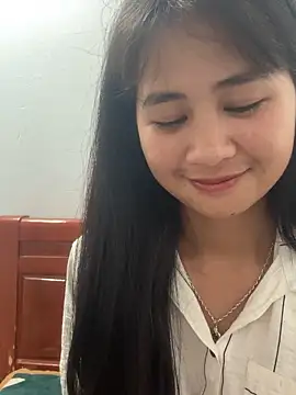 Him MountainGirl online show from April 28, 2:27 am