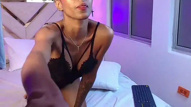 NaomiClay online show from January 19, 2:46 pm