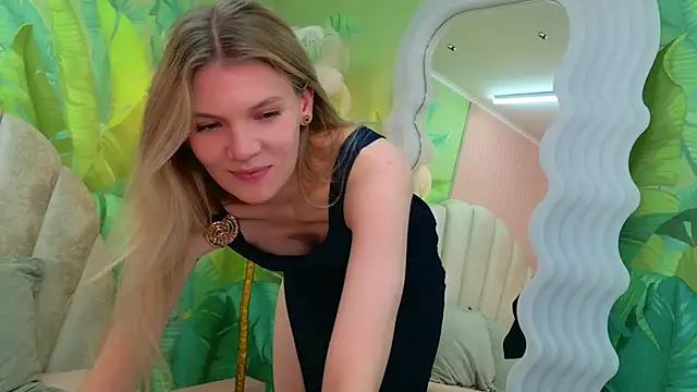 Vivien Hans online show from July 9, 8:55 pm