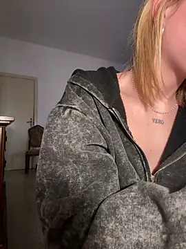 Babygirl537 online show from December 16, 2:01 pm