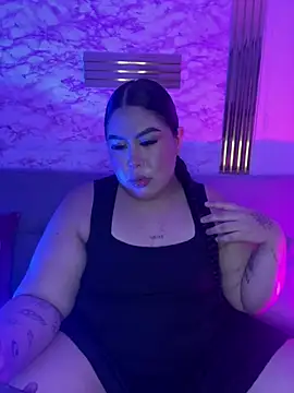 Mia Carters online show from May 13, 1:33 am