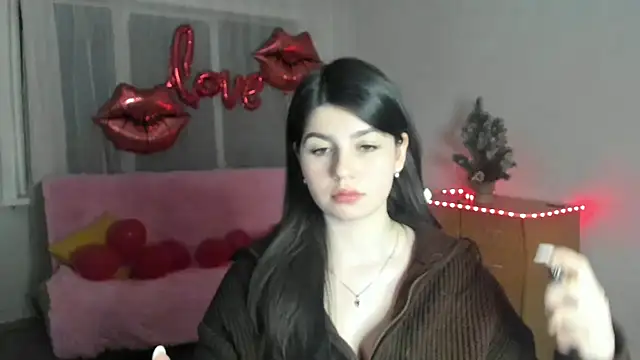 KisaModel online show from February 28, 5:01 pm