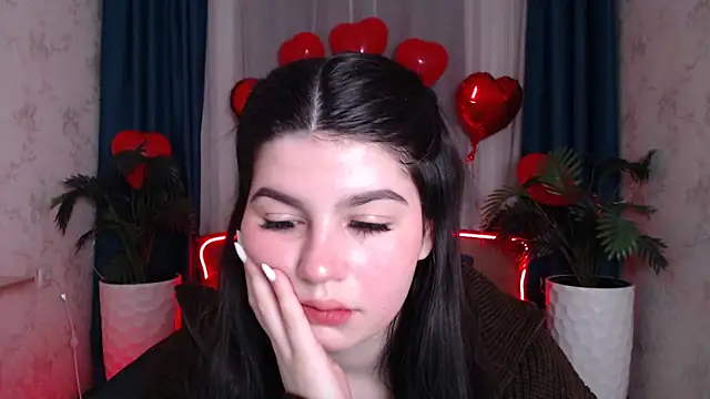 KisaModel online show from February 13, 12:56 am