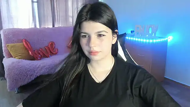 KisaModel online show from July 8, 1:41 am