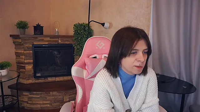 IleanaPishko online show from December 16, 9:04 am