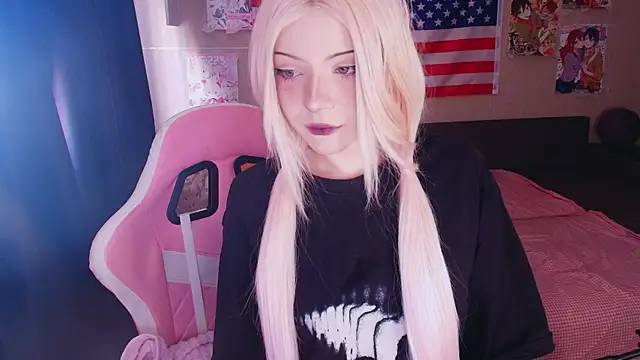 midnight memories online show from April 16, 8:47 am