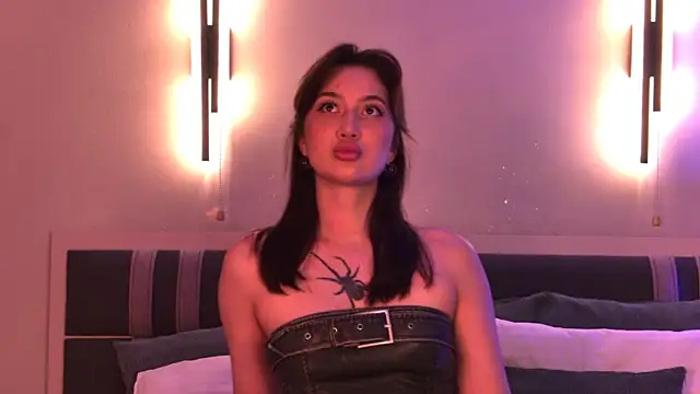 LucieBliss online show from August 1, 5:04 pm