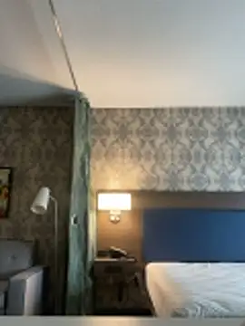 kissmyarch online show from March 6, 2:56 pm