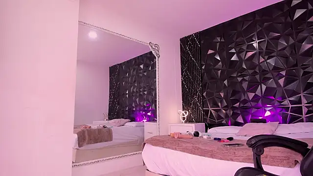 AriadnaLoren online show from February 27, 4:56 am