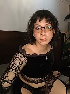 Shelly bat online show from July 20, 10:54 pm