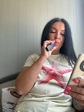 MeganBlueq online show from June 26, 9:10 am