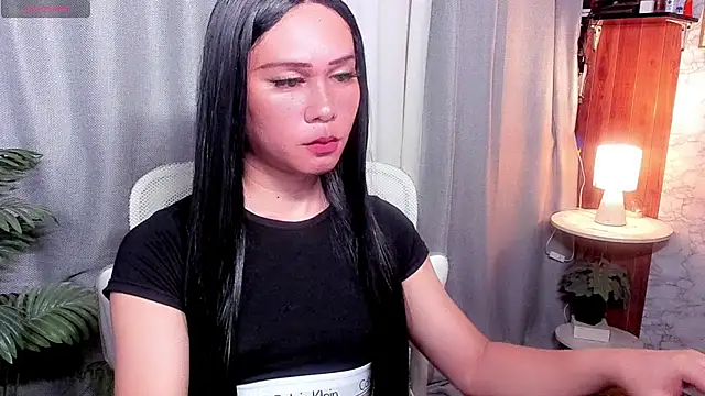 xSweet Gigi online show from May 3, 12:03 am