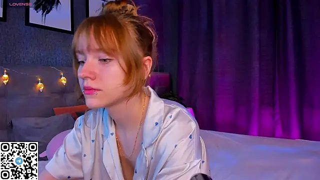 EmmaPratt online show from December 20, 1:20 am