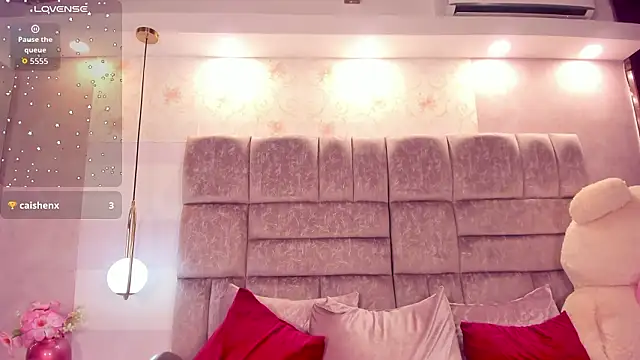 miaa quinn online show from March 13, 5:20 am