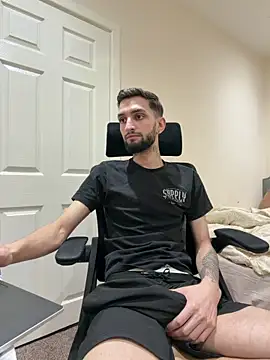 Juliann69Ramiro online show from March 16, 7:51 pm