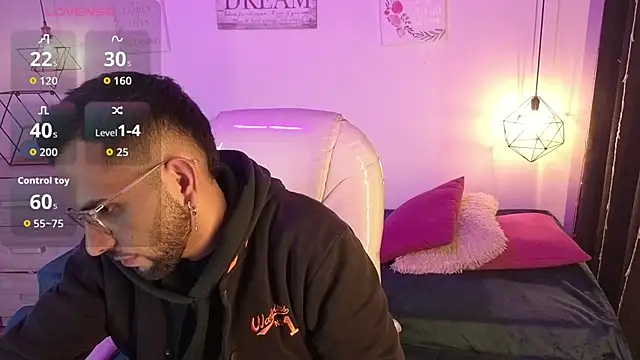 annie and ryan online show from March 19, 5:12 am