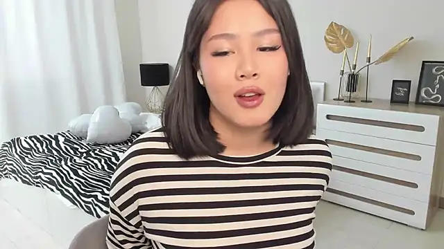 Brunette Charm online show from March 11, 11:14 am