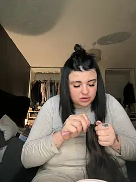 Curvybabesxxo online show from February 6, 11:13 am