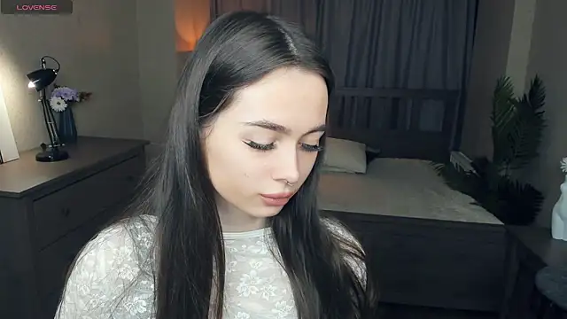 YvonneRobes online show from February 14, 7:38 pm