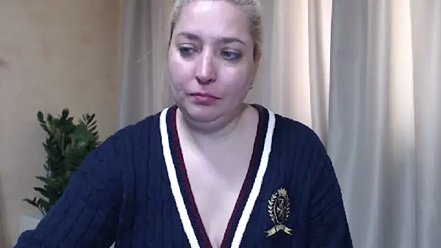 sweetpussy13 online show from May 1, 5:32 am