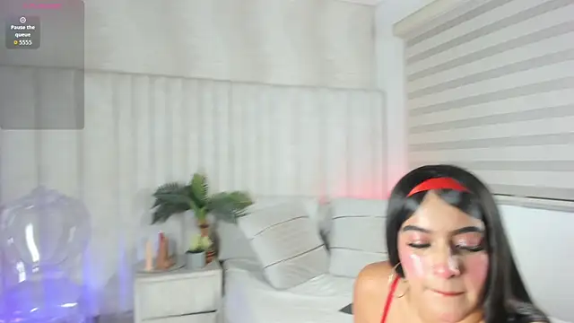 im ariana  online show from July 1, 8:19 pm