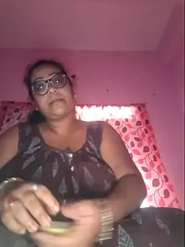 MISTI KOLK online show from July 27, 11:29 am