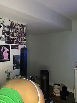 maisie goldxx online show from February 12, 3:30 am