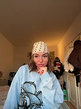 SilkyMira online show from January 18, 2:46 pm