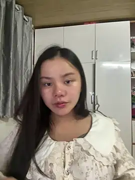 leo-kitty online show from April 25, 3:09 pm