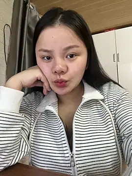 leo-kitty online show from February 25, 8:24 am