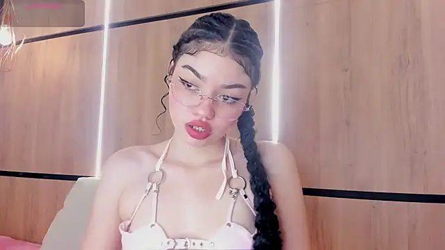 chloe cortez online show from July 15, 11:48 am