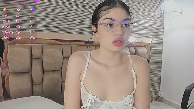 chloe cortez online show from June 11, 9:50 am