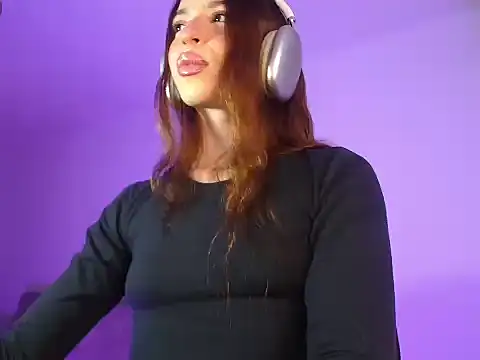 alina lee online show from January 17, 2:52 am