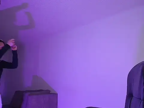 alina lee online show from January 8, 2:04 am