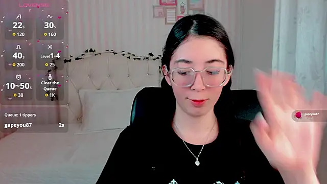 emmalove doll online show from March 17, 1:20 am