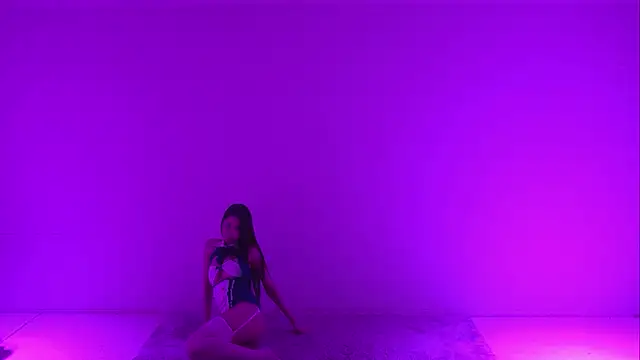 G-Velvet online show from June 17, 6:31 pm