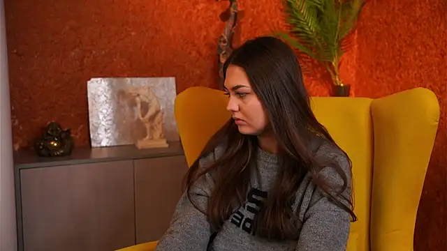 LatonyaButac online show from December 15, 11:59 am