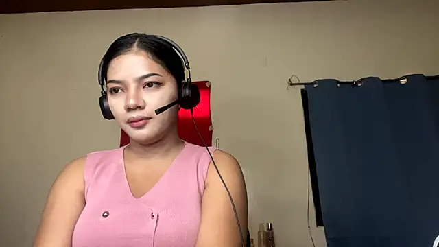 BarrieGawthorp online show from December 19, 5:54 am