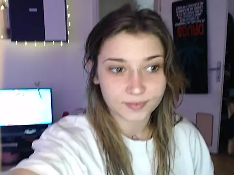 AlienforTwenty online show from December 16, 1:17 pm