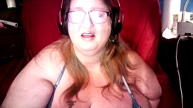 jade-belle online show from December 15, 6:51 am