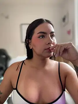 Zarahs Blare1 online show from May 11, 10:18 pm