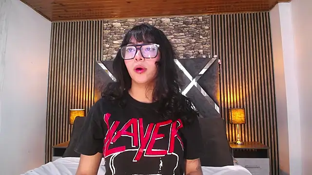 Amy channel online show from March 12, 4:09 pm