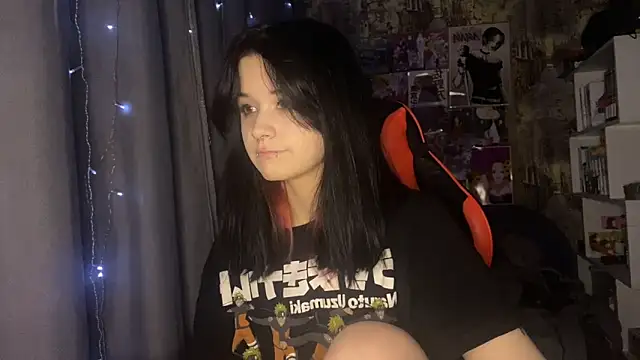 Absent Fairy online show from April 29, 6:02 pm