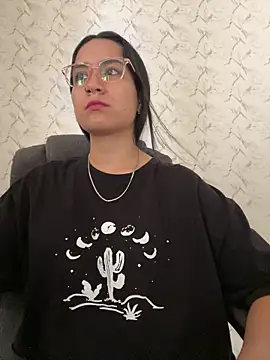 Val12777 online show from December 18, 4:23 pm