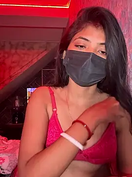 lovebirds696968 online show from December 17, 6:23 pm