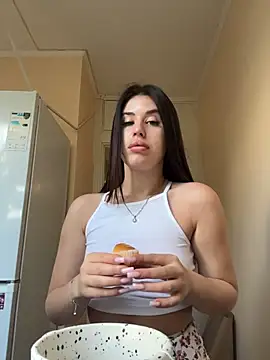 Lira Fayeee online show from June 12, 3:14 am