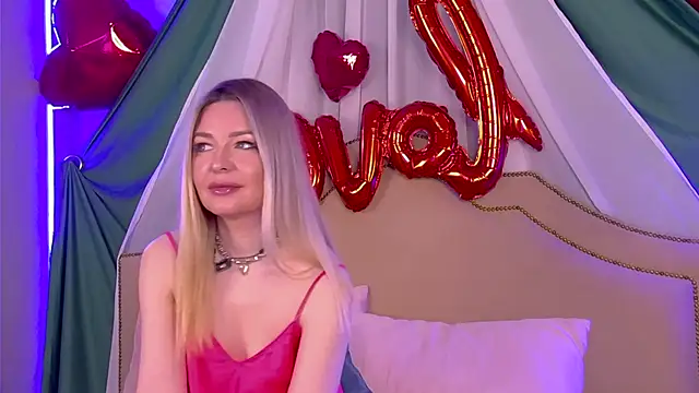 ToriCarter online show from February 10, 4:54 pm