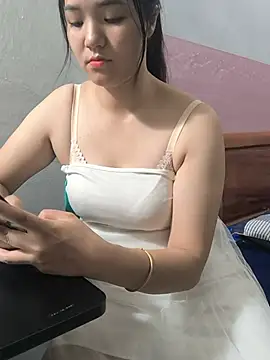 Sisilaydy 01 online show from July 13, 3:57 pm