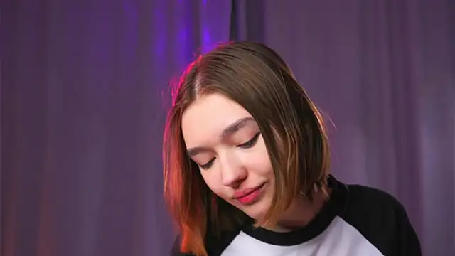 Leyla crsh online show from March 11, 6:06 am